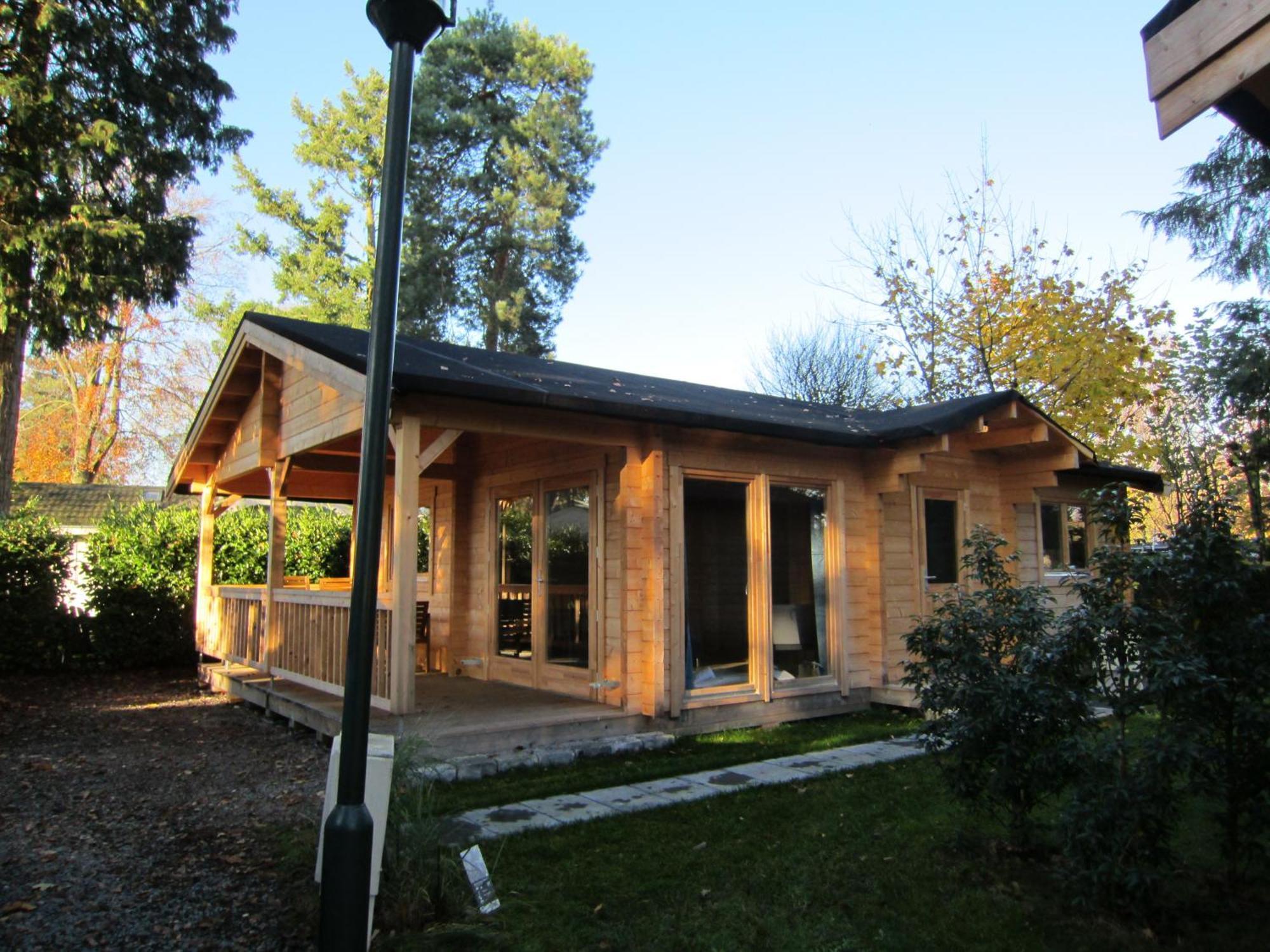 Hderh - Eco Lodge Op Vakantiepark De Ijsvogel, Zwembaden, Kids Fun, Natuur En Rust Voorthuizen Room photo